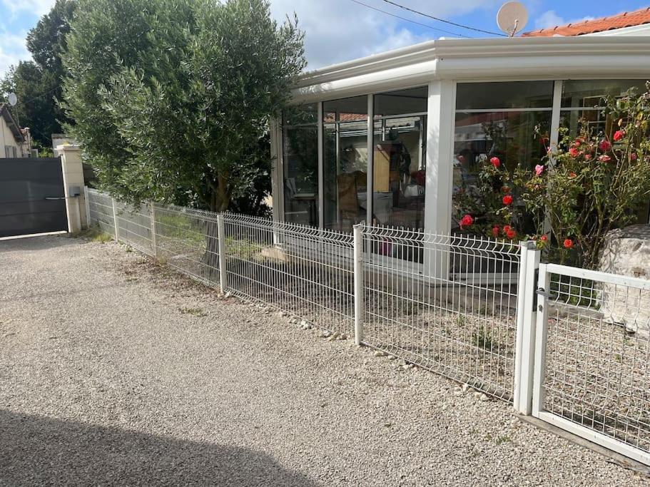 Charmante Maison Au Calme ロワイヤン エクステリア 写真